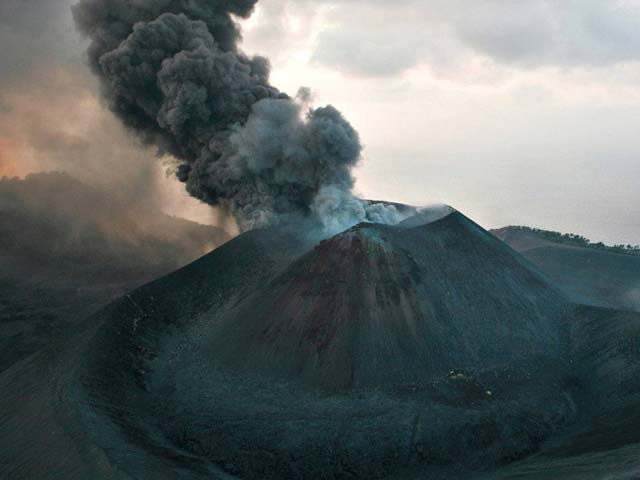 7 places to see active valcano