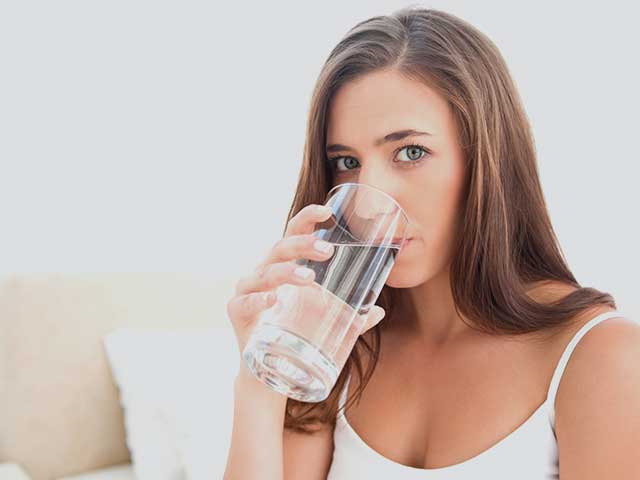 How Much Water Should You Drink According To Your BMI?