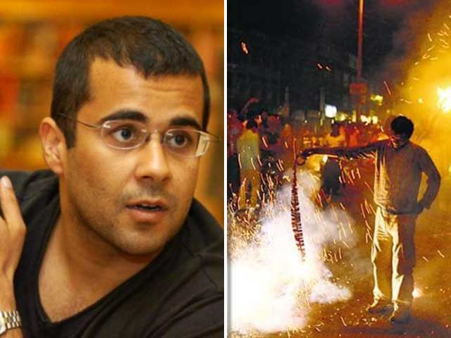 Chetan Bhagat’s U-Turn On Firecracker Ban And Other Hypocrisies Surrounding Environmental Issues