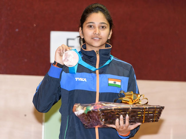 16 Year Old Manu Bhaker From Haryana Who Shot Her Way Into The World Cup