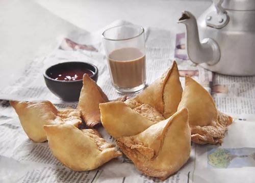 Also, you can HAVE CHAI with everything. Samosa, Paratha, Biscuits, and what not!!